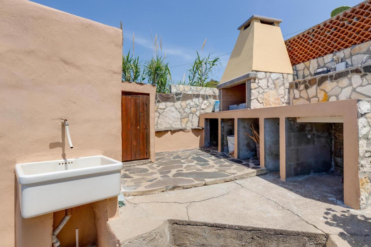 La Terrazza Sul Mare Villa Magomadas Ngoại thất bức ảnh
