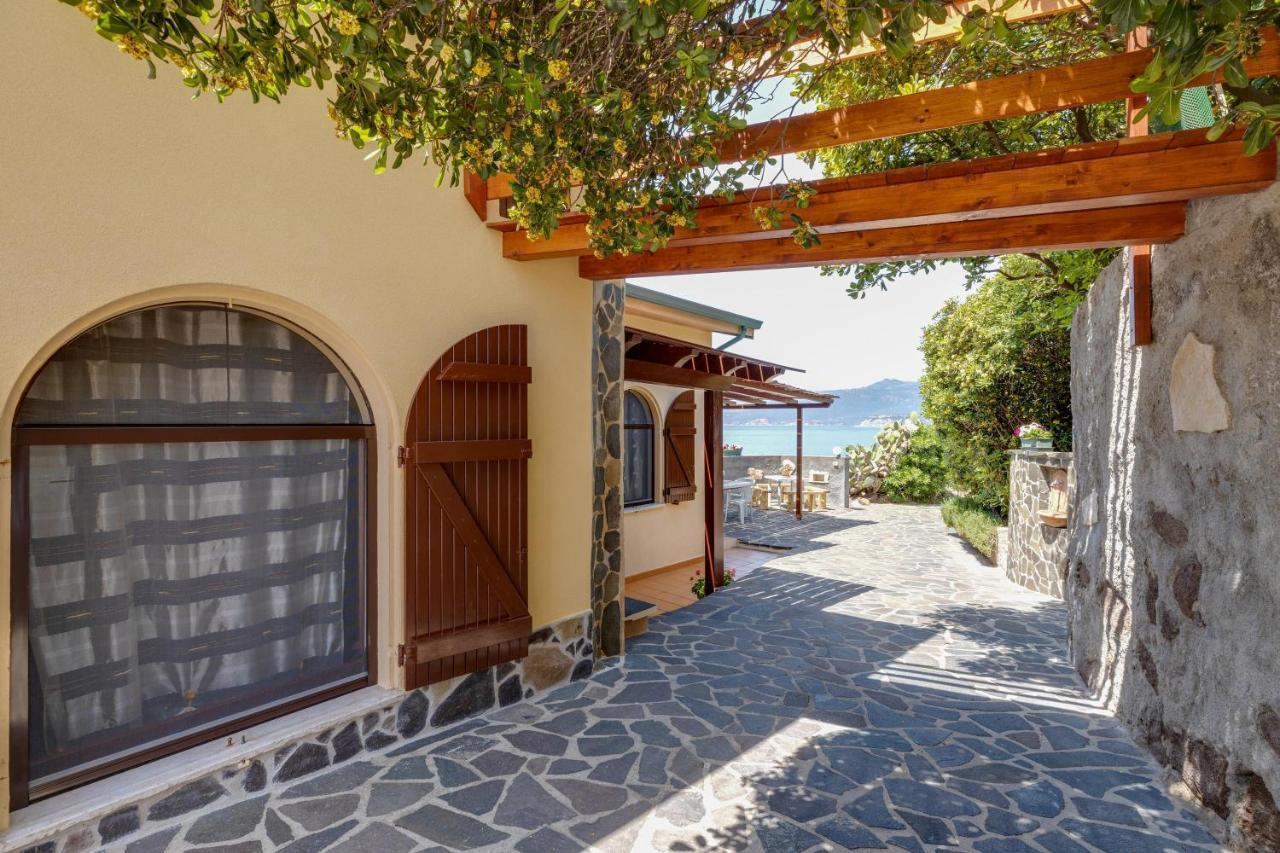 La Terrazza Sul Mare Villa Magomadas Ngoại thất bức ảnh
